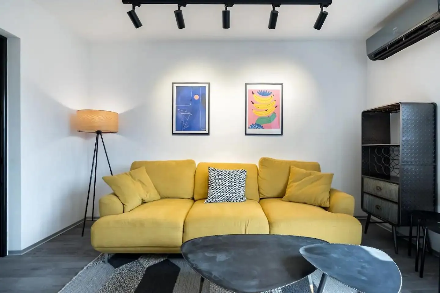 Modern Industrial Retreat Apartment Bucharest